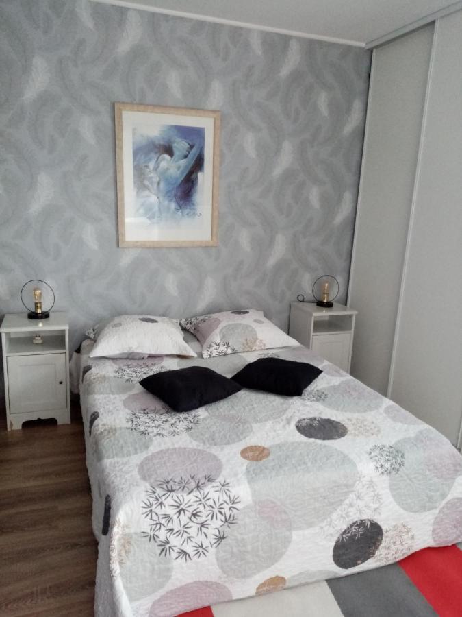 Les Volets Bleus Apartment Contes  Exterior photo